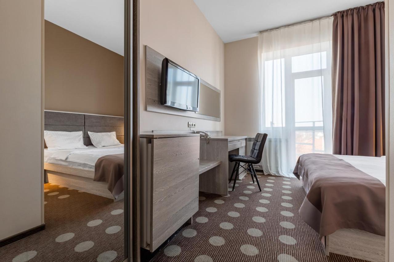 Hotel Ambassador Plaza Kiev Esterno foto